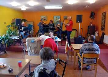 Hudebníci potěšili seniory