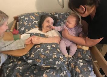 Děti umí vykouzlit úsměvy na tvářích seniorů