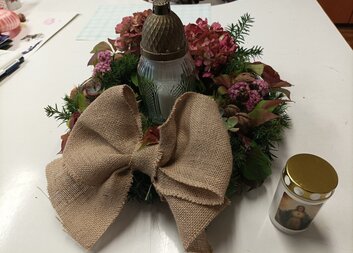 I upracované ruce zvládnou krásnou výzdobu na Dušičky