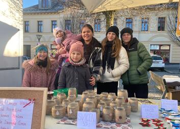 Poděkování světluškám a skautkám