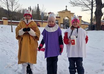Tříkrálová sbírka míří do finále - koledníci vzdorují mrazu a nesou naději